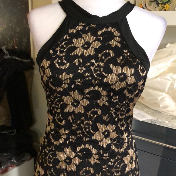 Fits 6-8 Black and gold halter mermaid - Picture 5 of 8